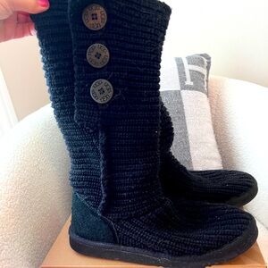 UGG 🥾 Sweater Boots